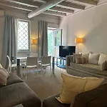 My Spanish Steps - 2 Bathrooms *