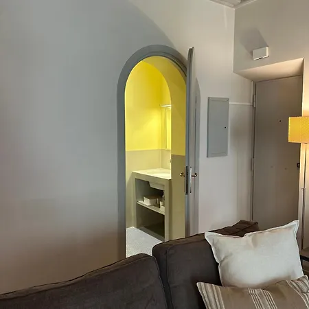 My Spanish Steps - 2 Bathrooms *
